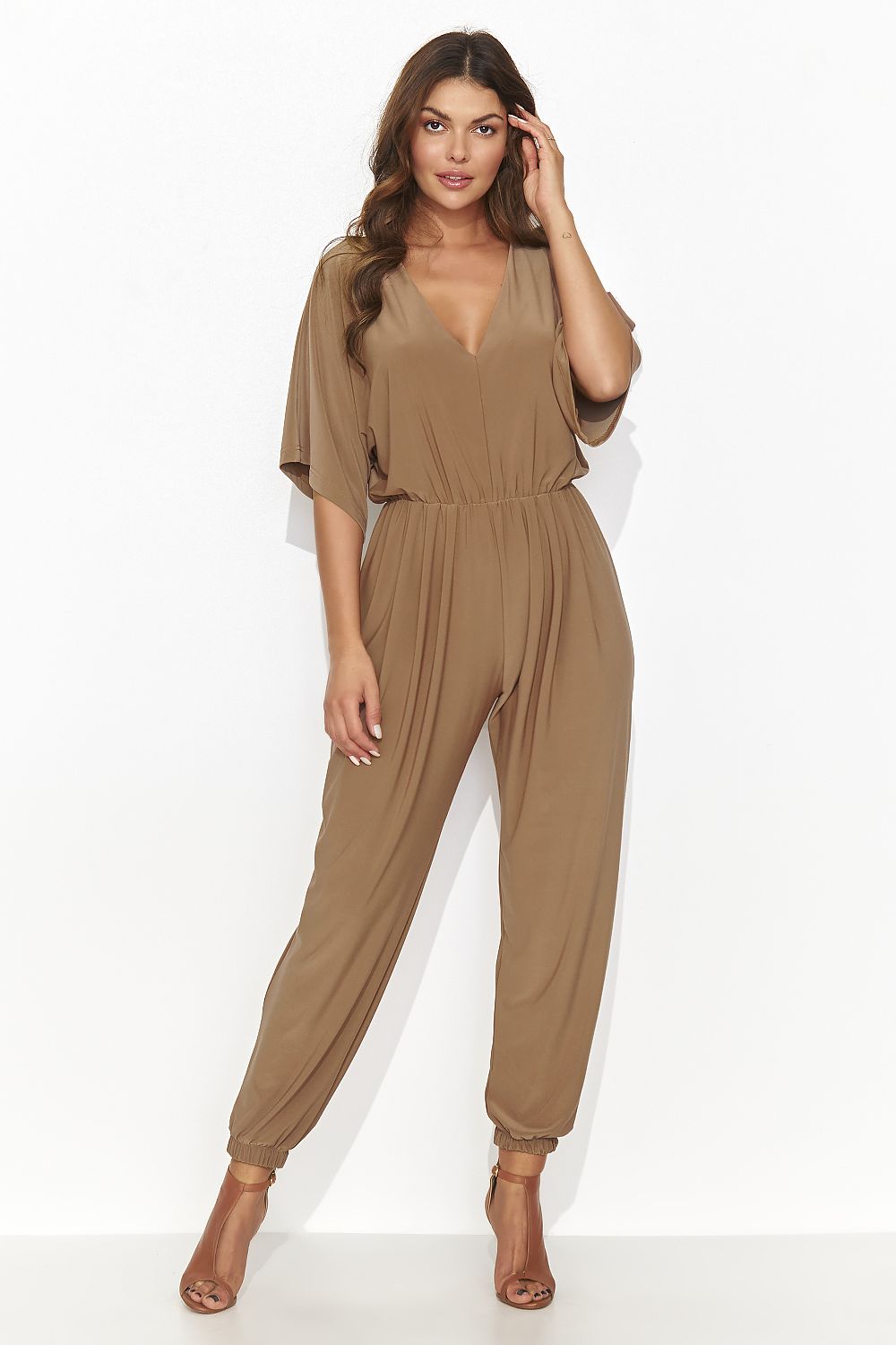brown suit for women, polished & glamorous, numinou fashion