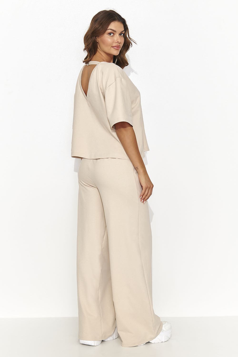 beige set for women, effortless & fitted, numinou fashion