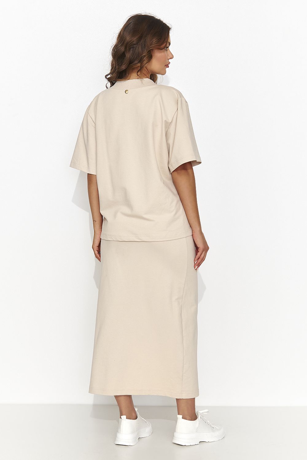 beige set  for women , cozy & flowing, numinou fashion