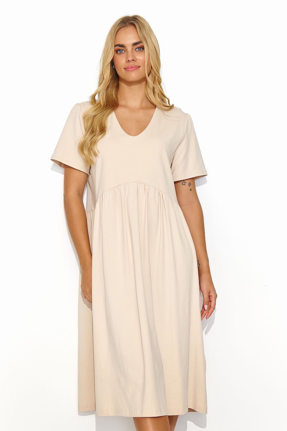 beige daydress  for women , relaxed & breezy, makadamia fashion