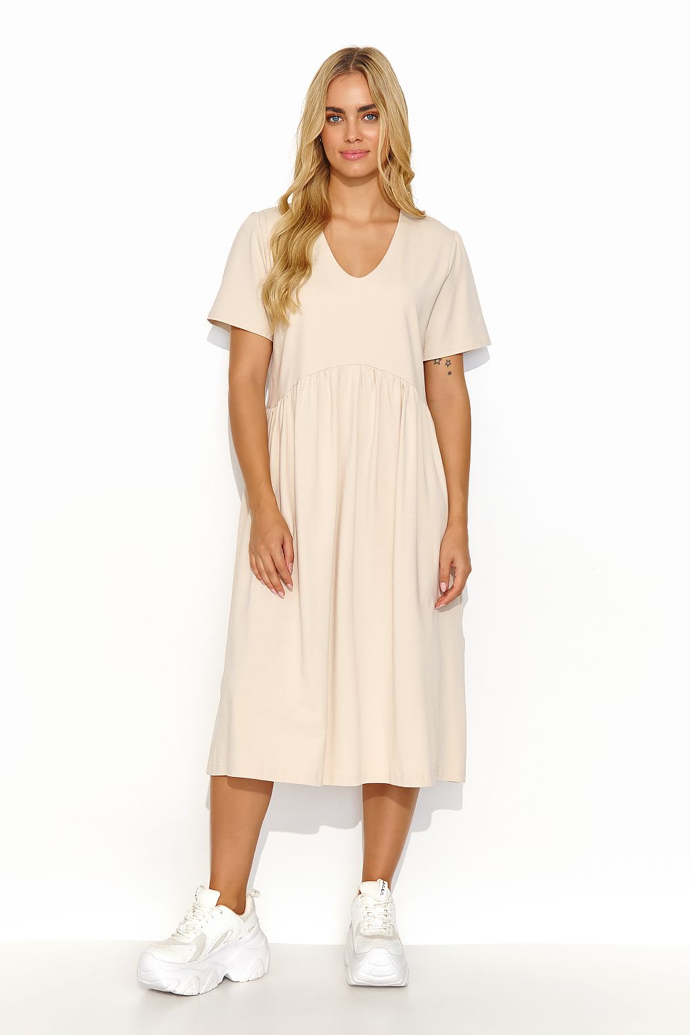 beige daydress  for women , relaxed & breezy, makadamia fashion