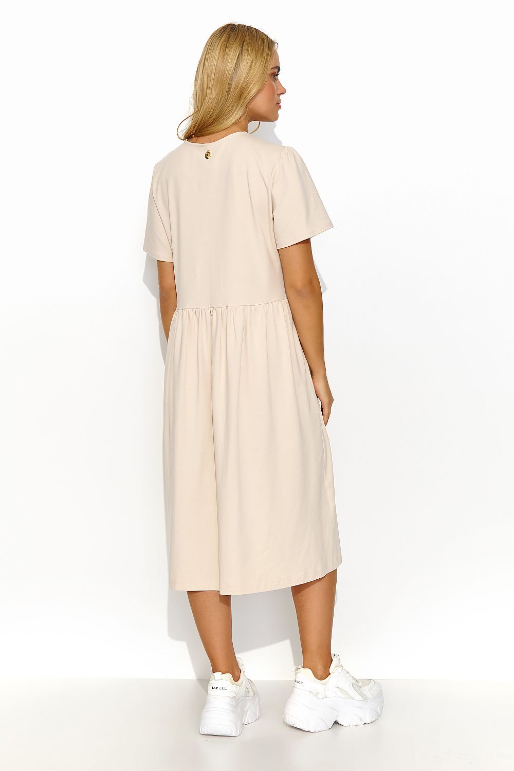 beige daydress  for women , relaxed & breezy, makadamia fashion
