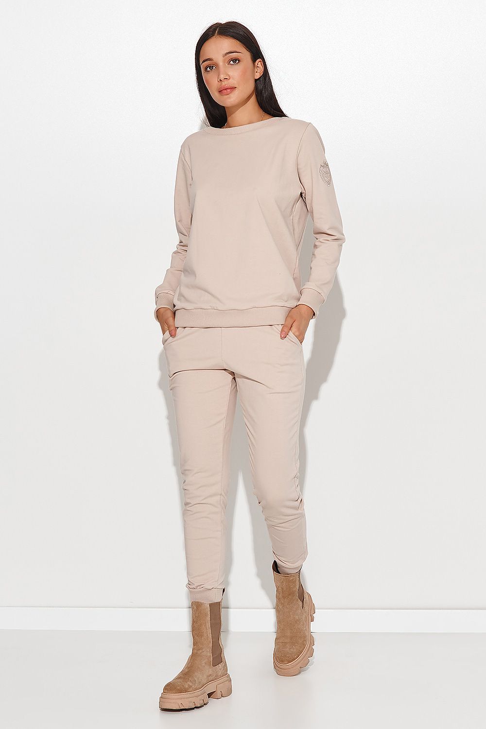 beige set for women, stylish & lightweight, numinou fashion