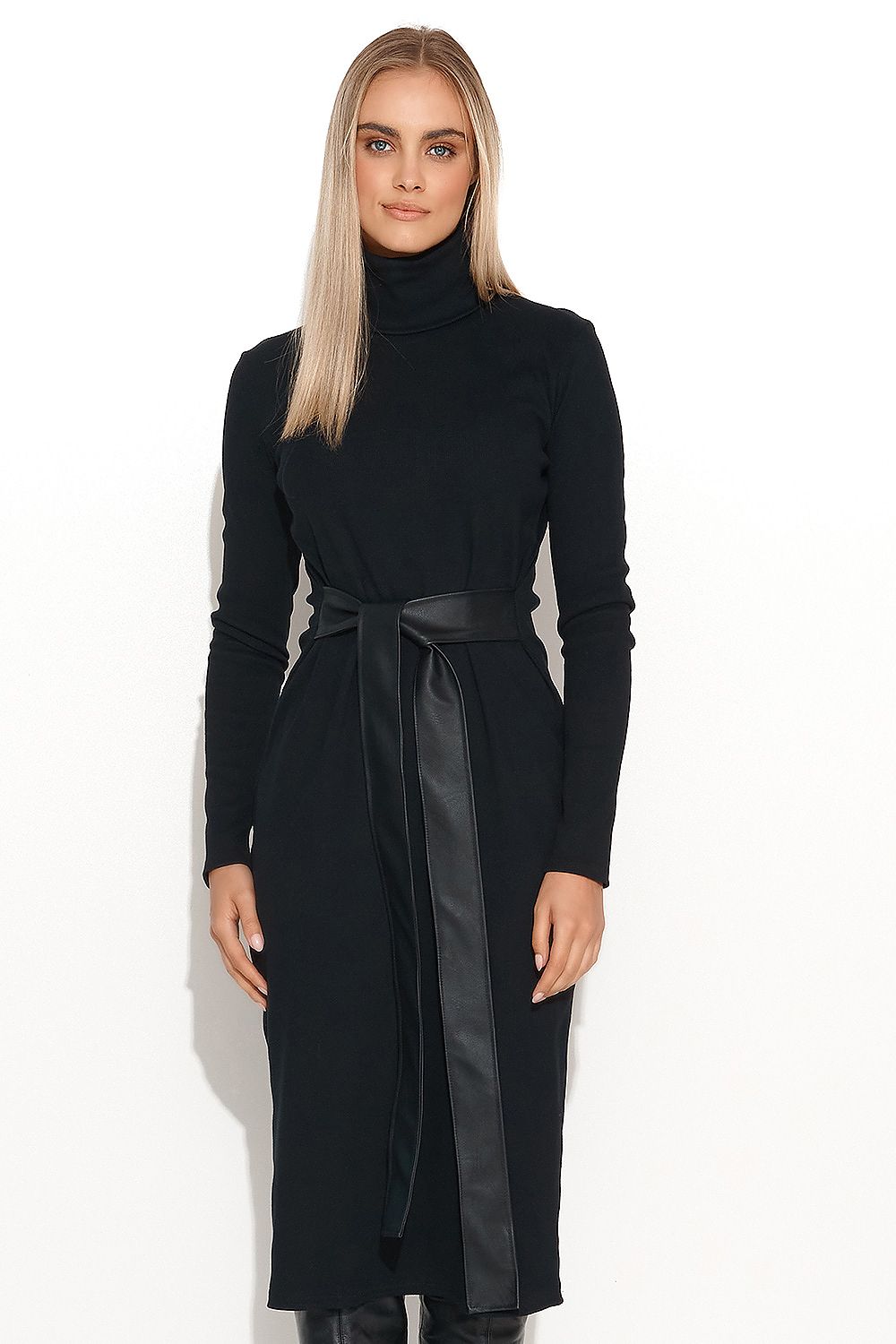 black daydress for women, effortless & rich, makadamia fashion