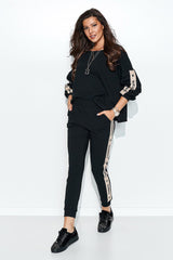beige set for women, relaxed & beautiful, numinou fashion