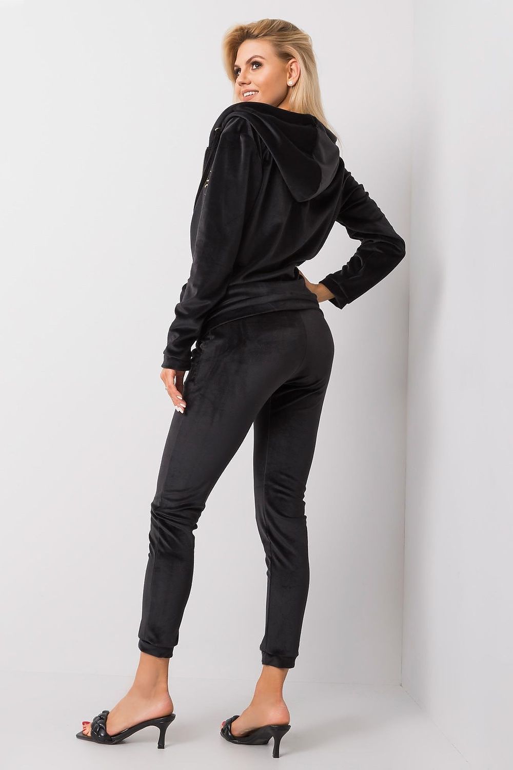 black set for women, sleek & lightweight, relevance fashion