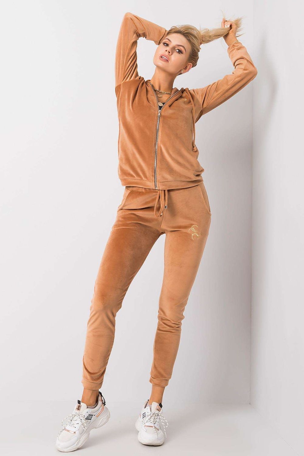 black set for women, sleek & lightweight, relevance fashion
