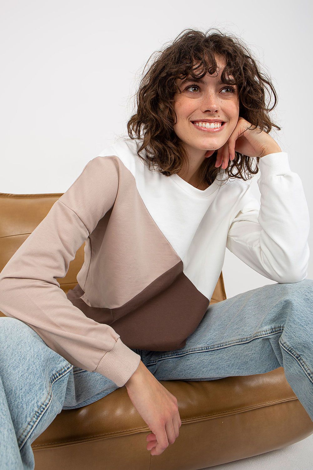 black sweatshirt for women, comfortable & romantic, relevance fashion