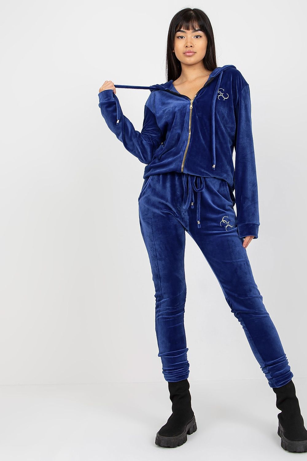 black set for women, sleek & lightweight, relevance fashion