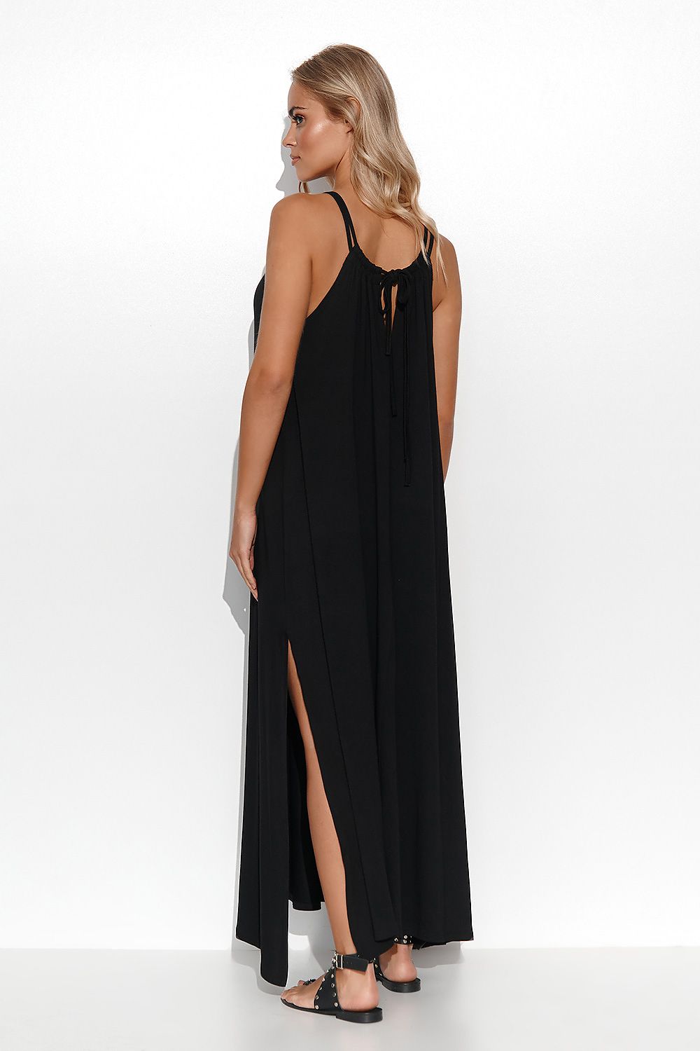 black daydress for women, effortless & shimmering, makadamia fashion