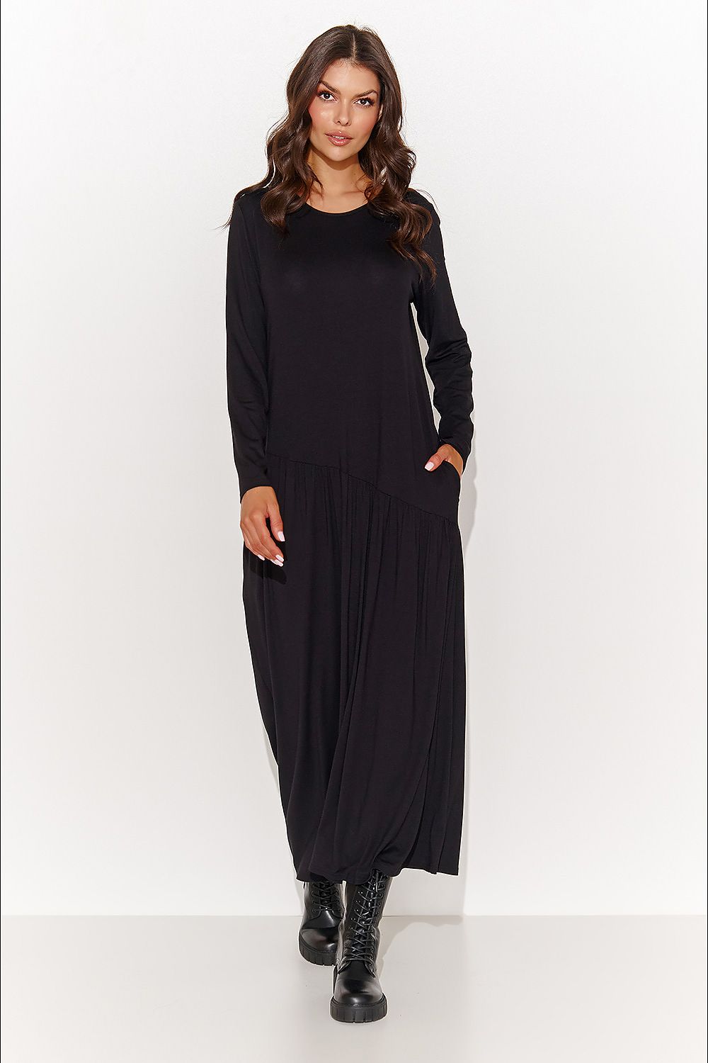 black daydress for women, light & romantic, numinou fashion